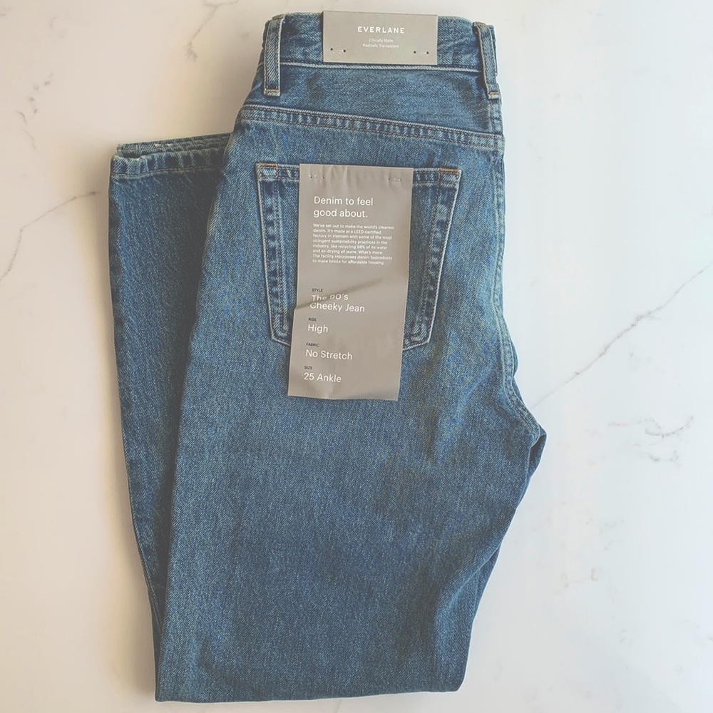 Everlane The ‘90s Cheeky Jean - 25 ankle